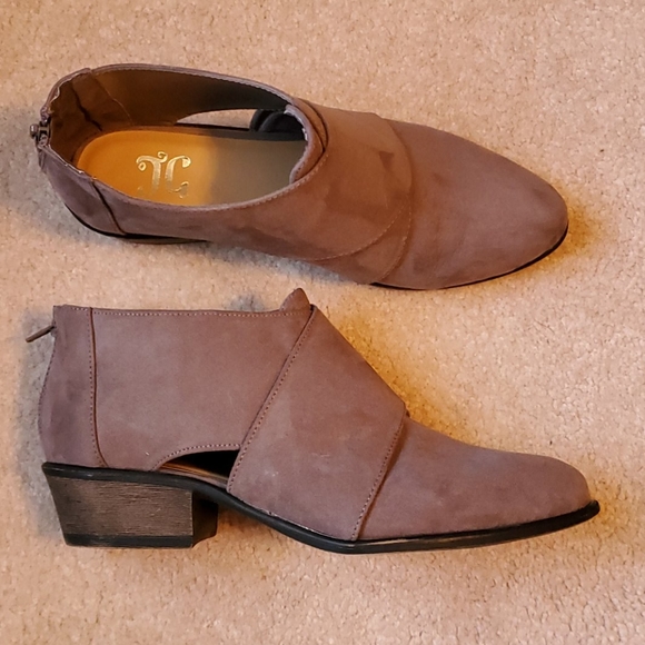 TG taupe suede ankle boots size 11 - Picture 7 of 11